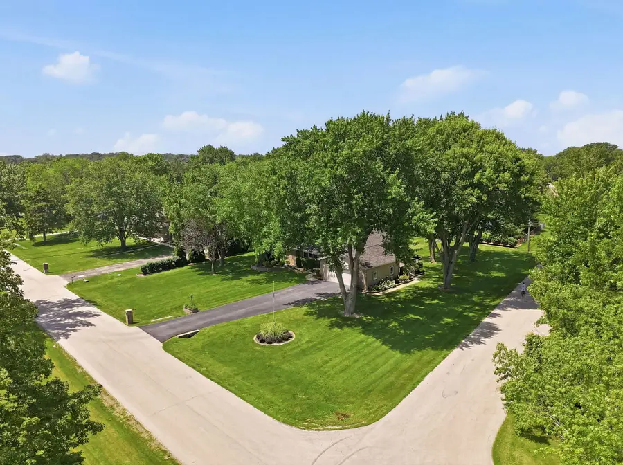 28 S Cherry Drive, Oswego, IL 60543 - #3