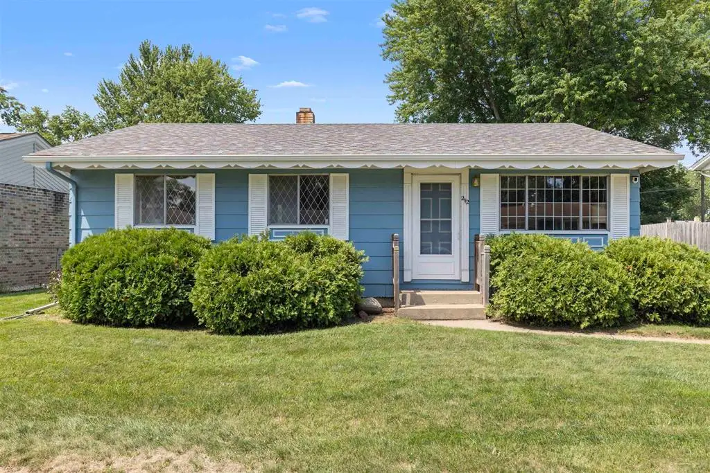 2112 Maple Avenue, Loves Park, IL 61111 - #1