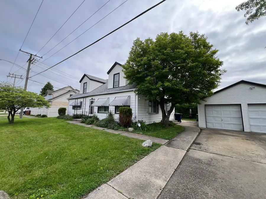 9615 Nottingham Avenue, Oak Lawn, IL 60453 - #2