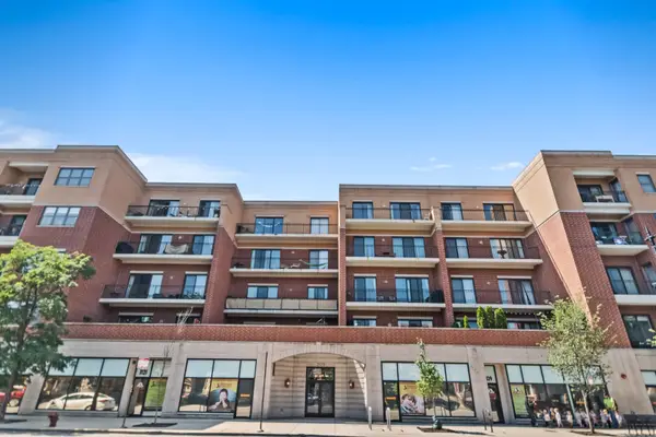 3125 W Fullerton Avenue #204, Chicago, IL 60647