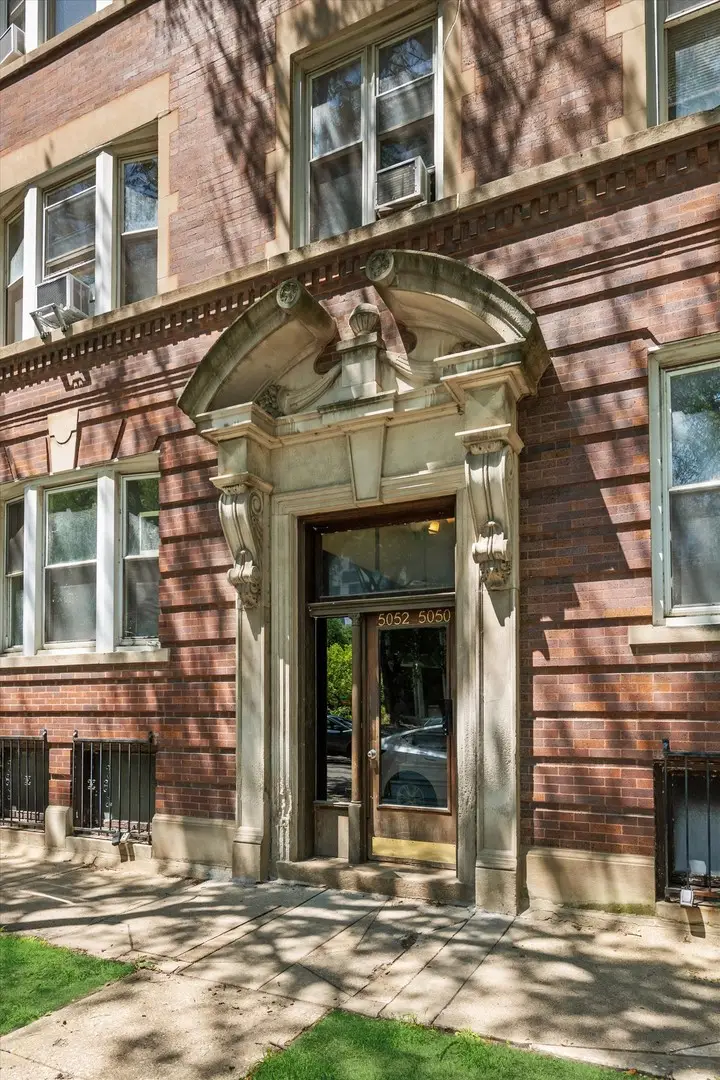 5052 S Blackstone Avenue #2, Chicago, IL 60615 - #2