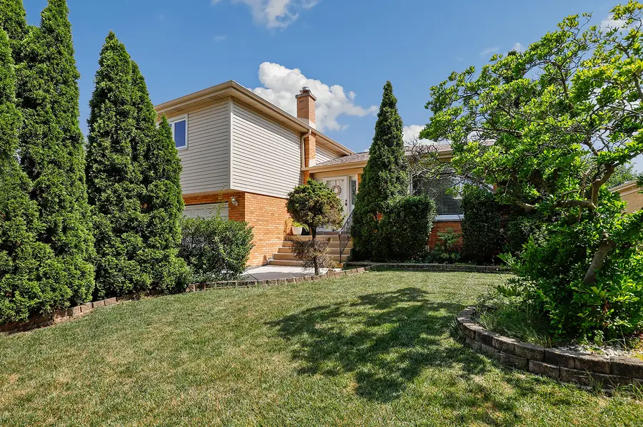 4701 W 102nd Street, Oak Lawn, IL 60453 - #2