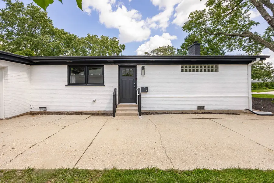 1307 Pershing Avenue, Wheaton, IL 60189 - #3
