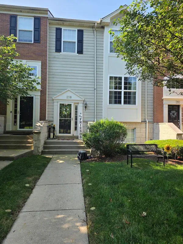208 Comstock Drive, Elgin, IL 60124