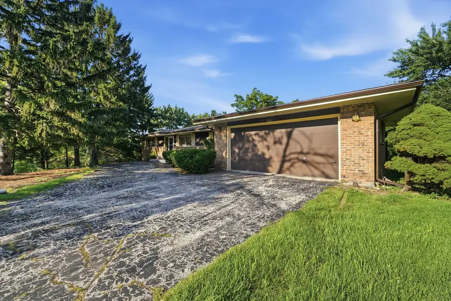 9041 S 84 Court, Hickory Hills, IL 60457 - #2