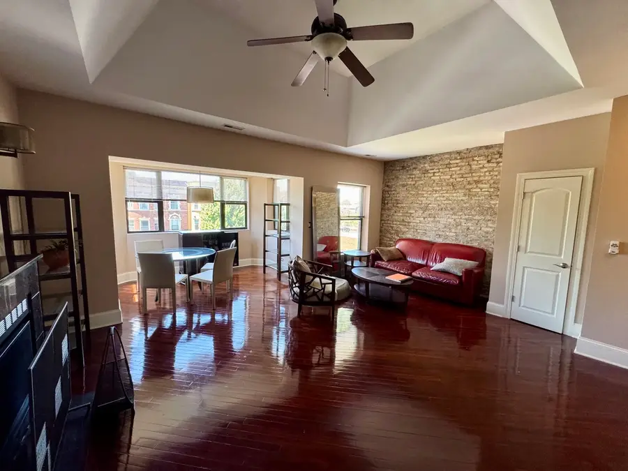 4819 S Prairie Avenue #3, Chicago, IL 60615 - #2