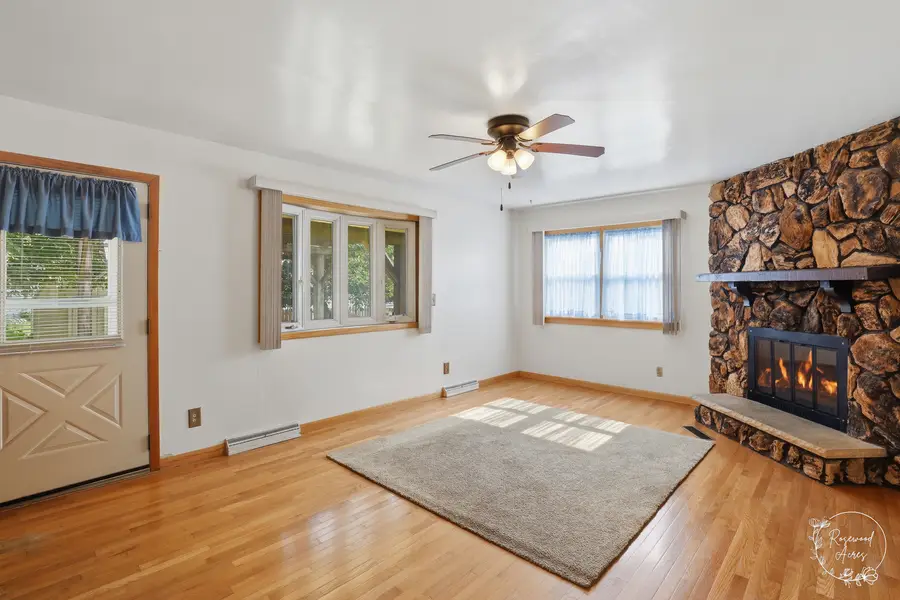 705 E Rosewood Street, Watseka, IL 60970 - #3