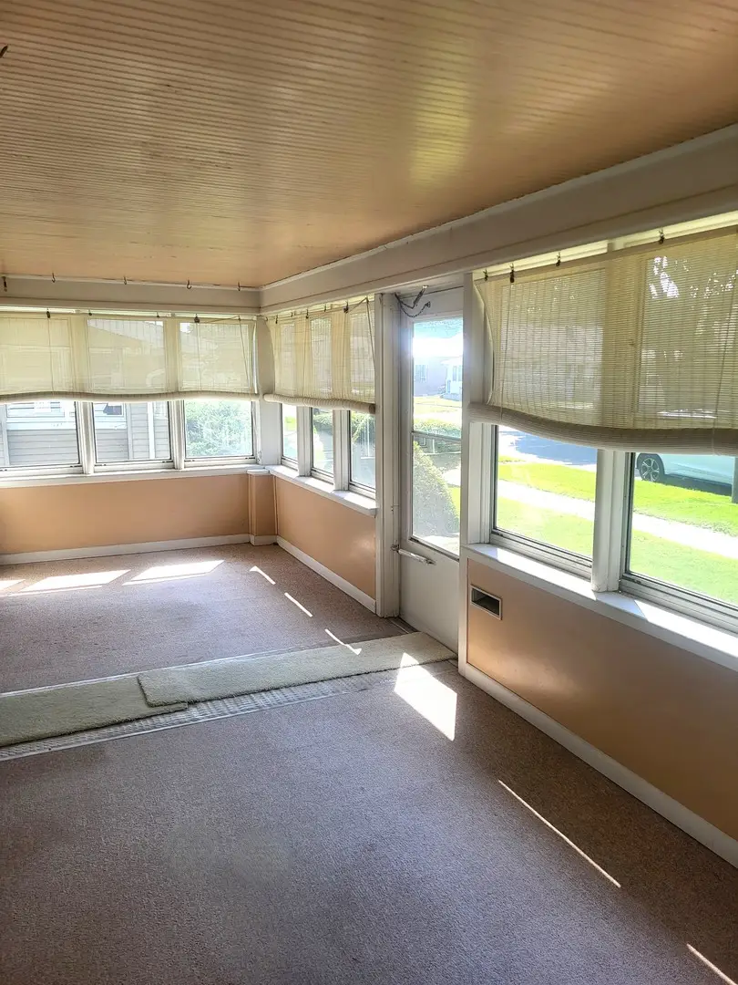 1415 W 1st Street, Dixon, IL 61021 - #3