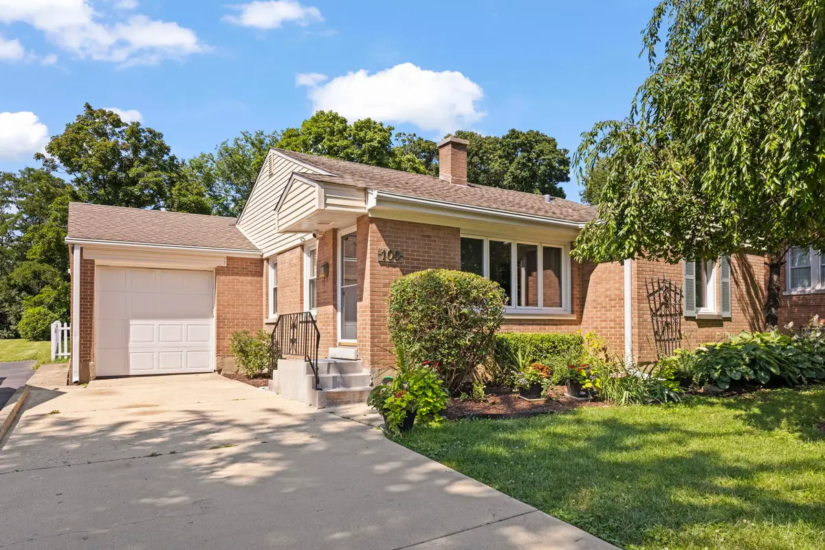 100 E Morningside Avenue, Lombard, IL 60148 - #1