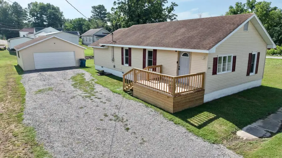 606 S Mulkey Street, Christopher, IL 62822 - #2
