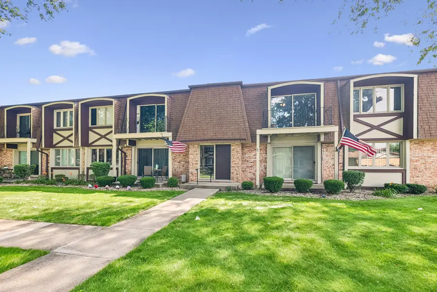 12750 Carriage Lane #C2, Crestwood, IL 60418 - #2