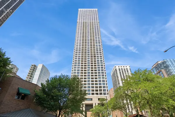 1030 N State Street #33J, Chicago, IL 60610