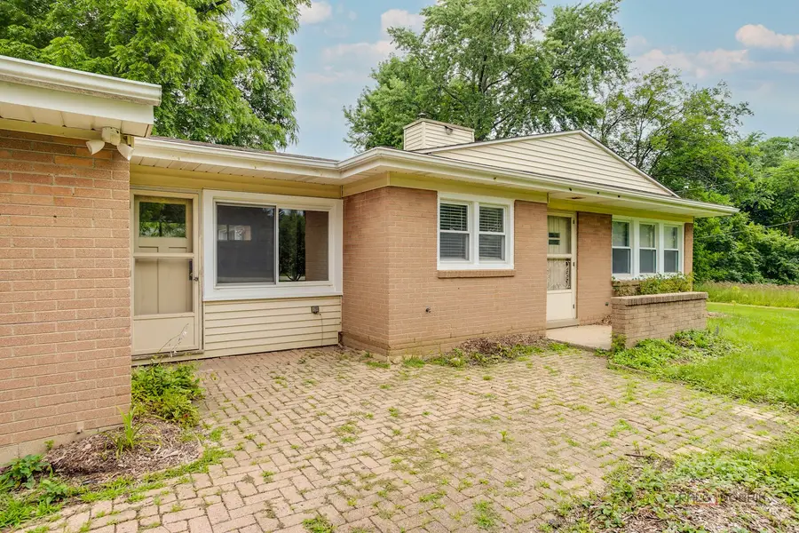 915 Safford Avenue, Lake Bluff, IL 60044 - #2