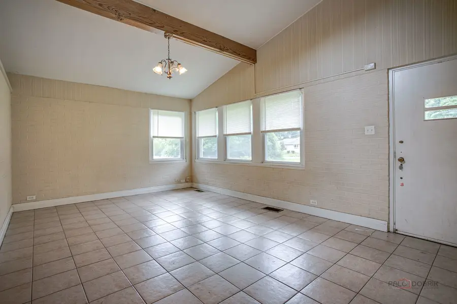 915 Safford Avenue, Lake Bluff, IL 60044 - #3