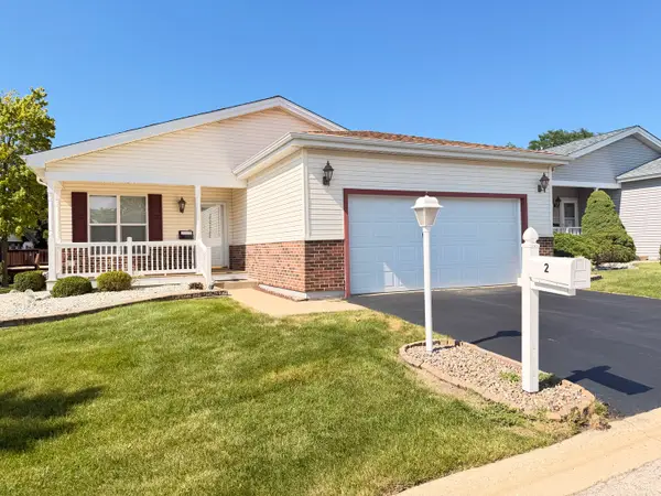 2 Suffolk Way, Grayslake, IL 60030