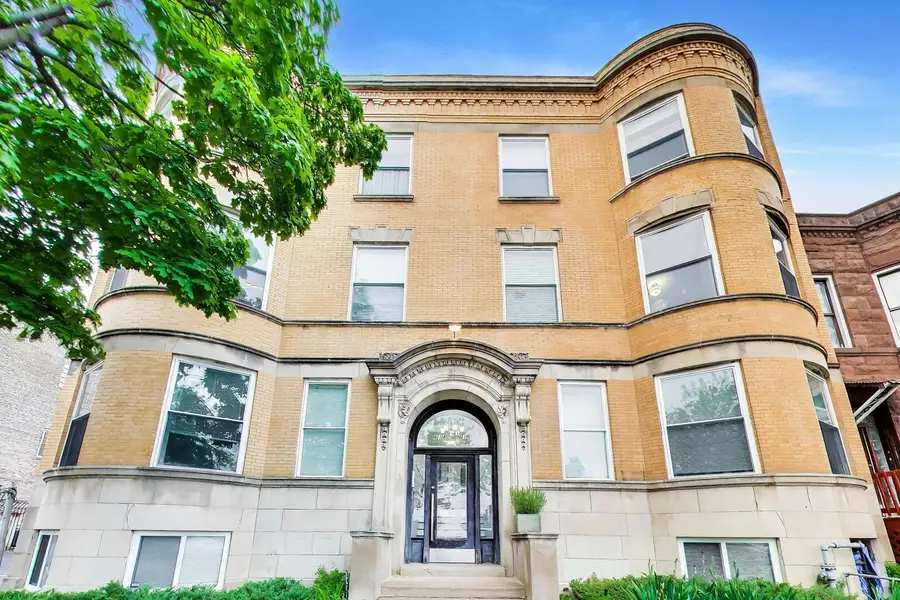 616 E 46th Street #2, Chicago, IL 60653 - #2