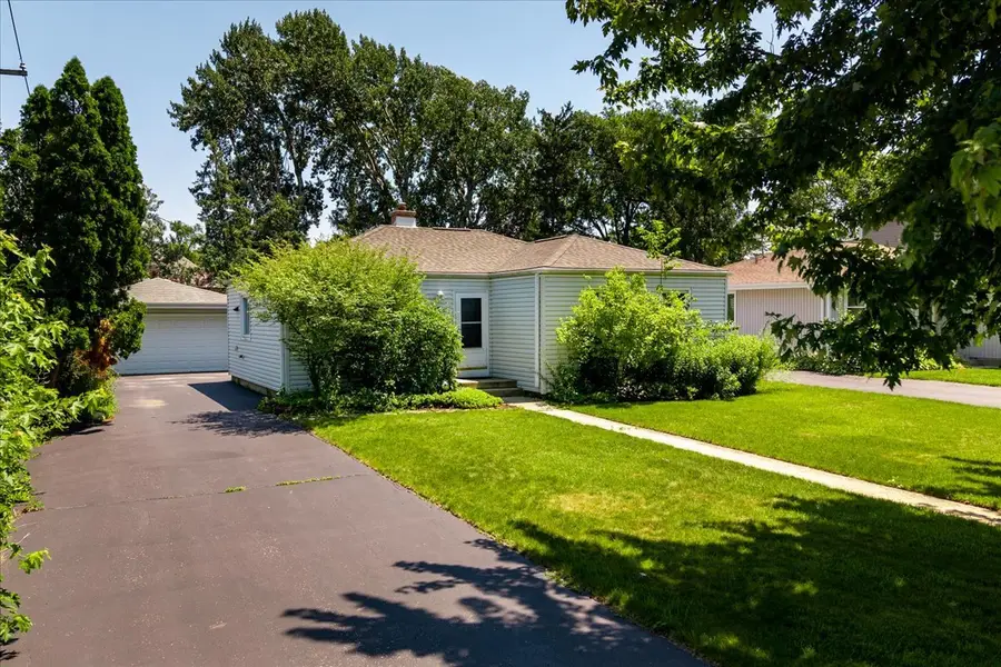 17 S Walnut Street, Palatine, IL 60067 - #2