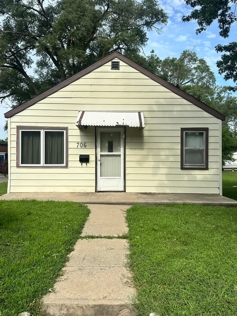 706 6th Avenue, Rock Falls, IL 61071 - #1