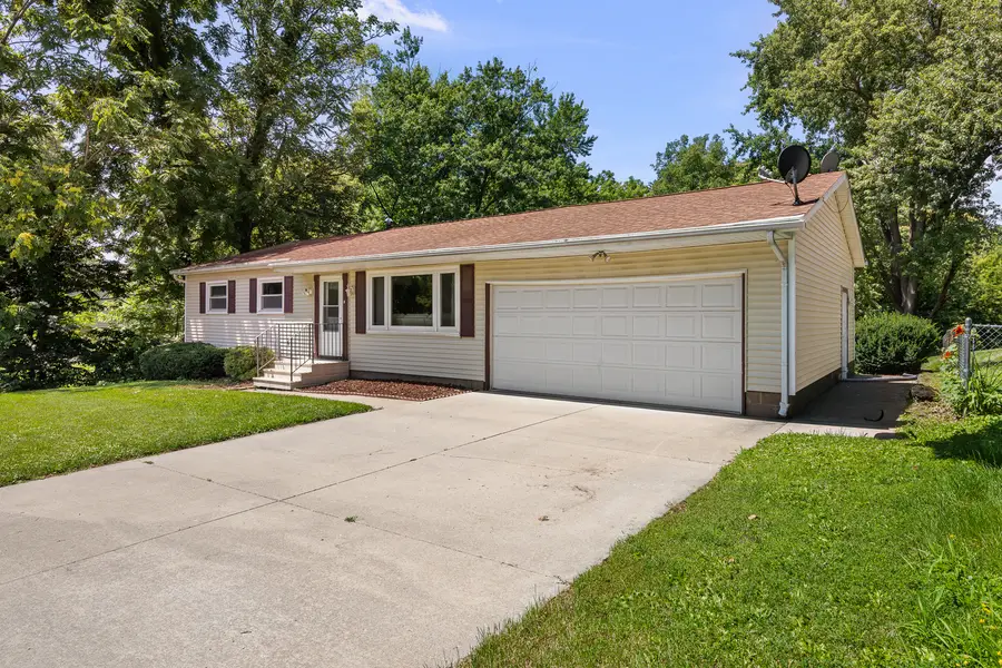 1406 15th Street, Silvis, IL 61282 - #2