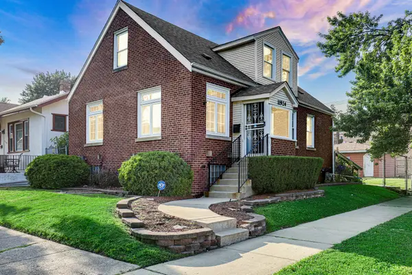 11924 Longwood Drive, Blue Island, IL 60406