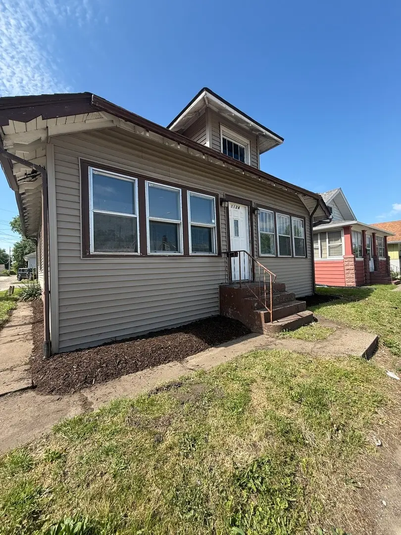 1124 18th Avenue, Rock Island, IL 61201 - #2