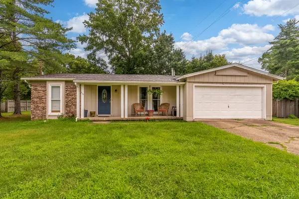 615 S Emerald Lane, Carbondale, IL 62901