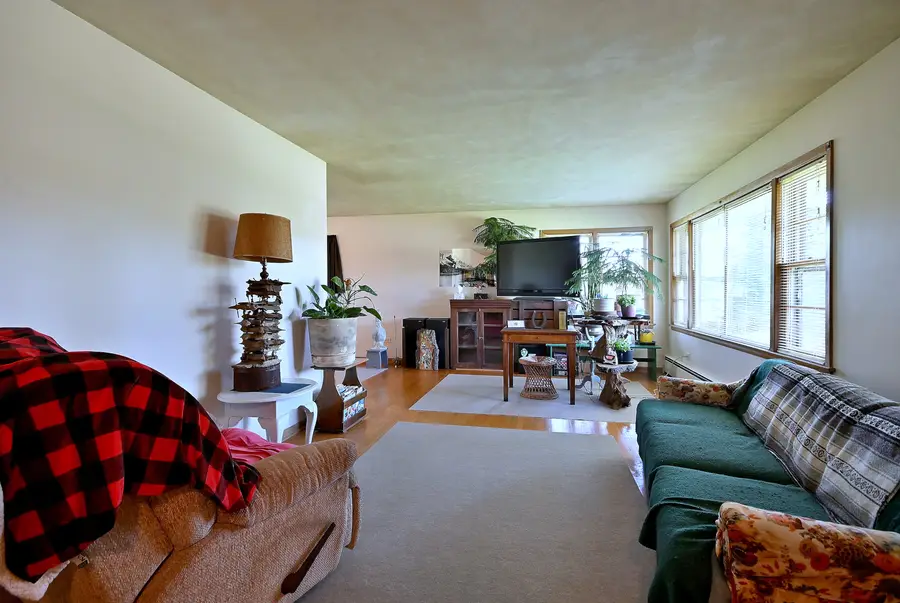 1030 W Kenilworth Avenue, Palatine, IL 60067 - #3