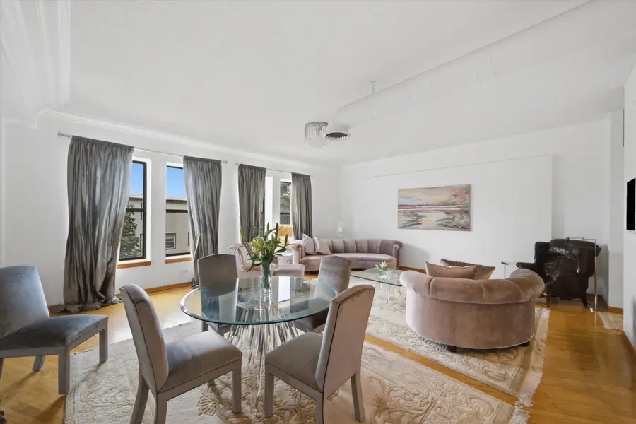 3323 N Paulina Street #3f, Chicago, IL 60657 - #2