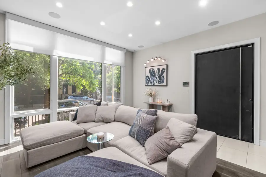 1620 W Pierce Avenue, Chicago, IL 60622 - #2