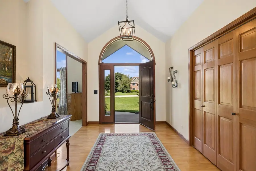 6N731 Willowbrook Drive, Saint Charles, IL 60175 - #2
