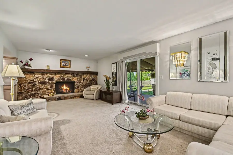 421 E Barclay Court, Elmhurst, IL 60126 - #2