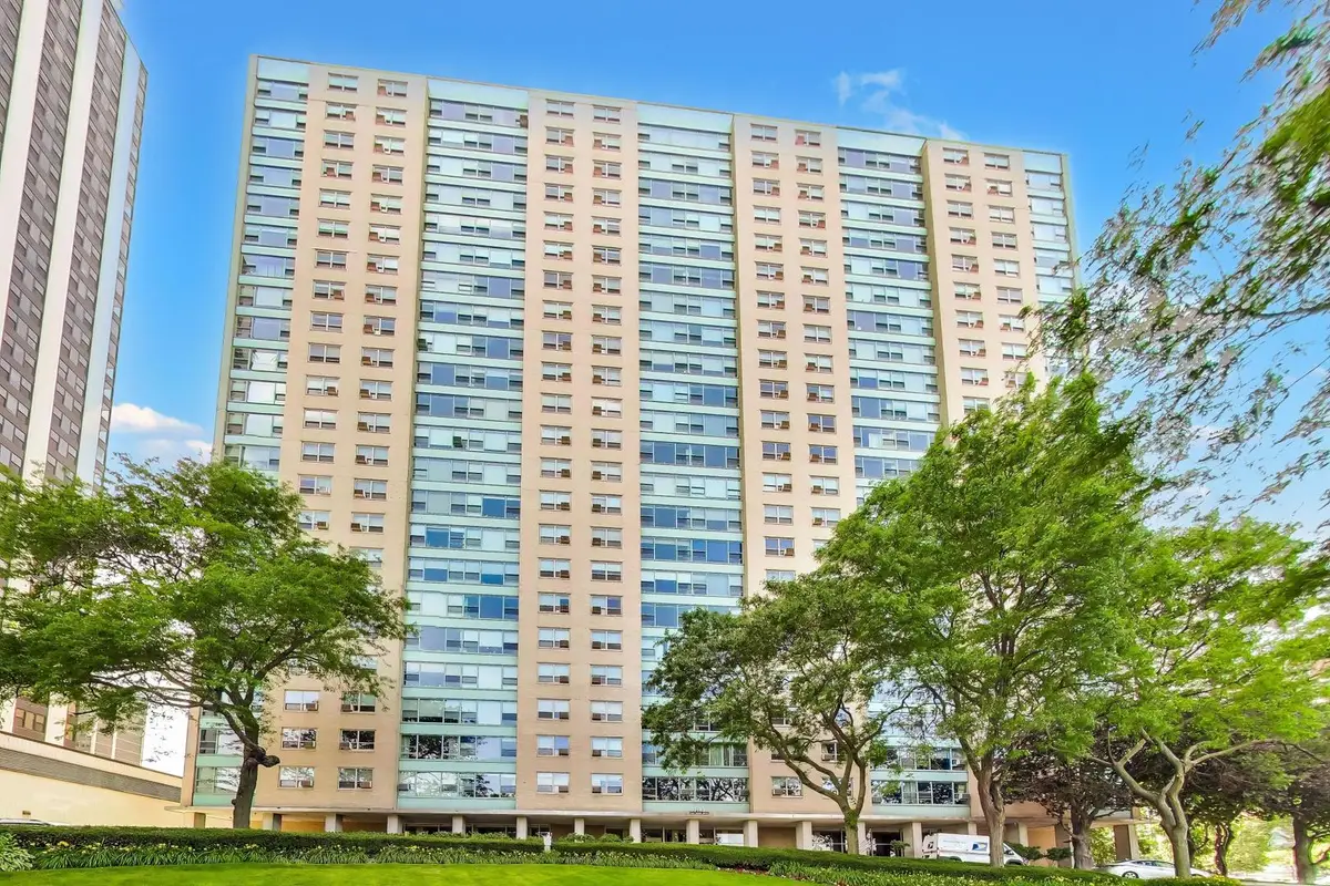 3180 N Lake Shore Drive #4G, Chicago, IL 60657 - #1