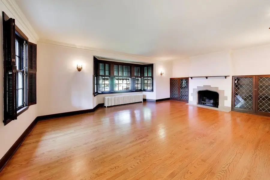 6933 N Oriole Avenue, Chicago, IL 60631 - #2