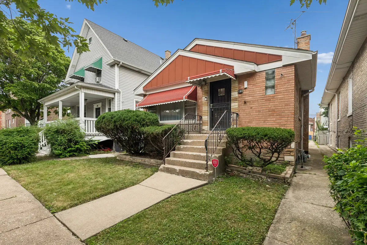 1303 S 59th Avenue, Cicero, IL 60804 - #1