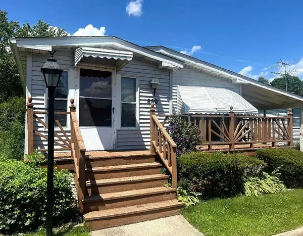 880 Carmella Lane, Elgin, IL 60120
