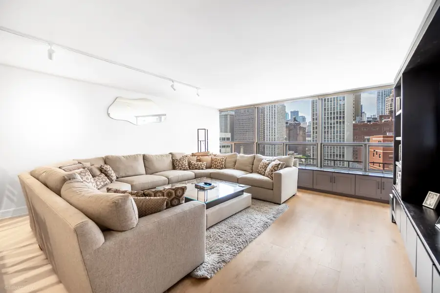 110 E Delaware Place #1804, Chicago, IL 60611 - #3