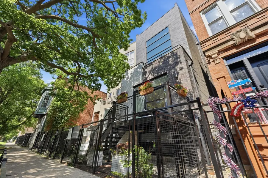1349 N Leavitt Street #1A, Chicago, IL 60622 - #2