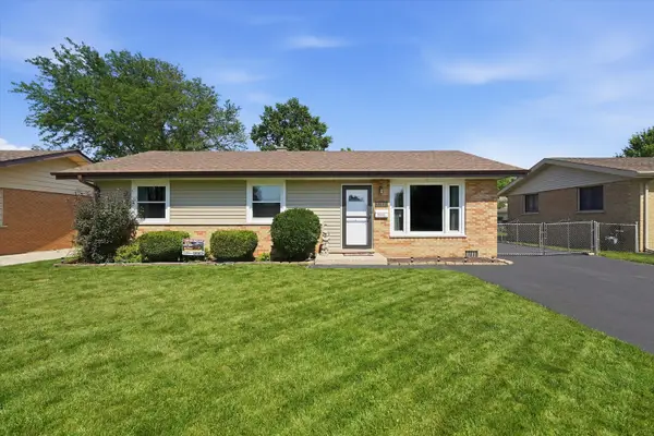 13111 Fairway Drive, Crestwood, IL 60418