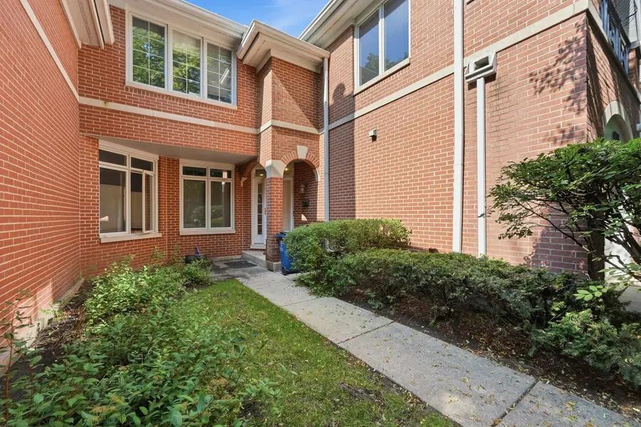 4268 W Harrington Lane, Chicago, IL 60646 - #2