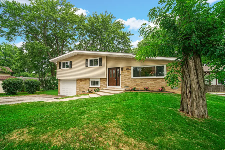 961 N Midlothian Road, Mundelein, IL 60060 - #2