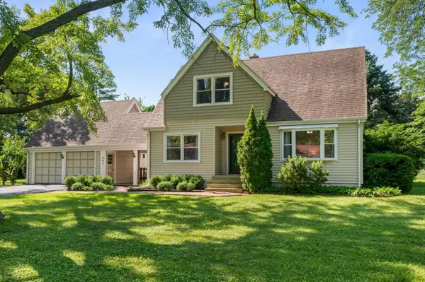 16W661 White Pine Road, Bensenville, IL 60106