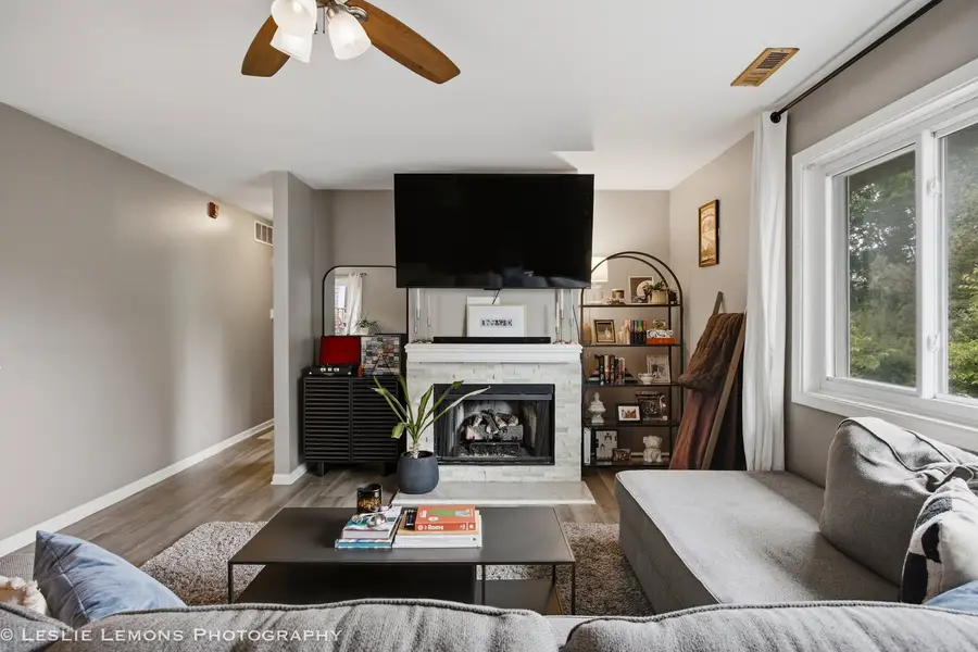 446 Valley Drive #201, Naperville, IL 60563 - #3