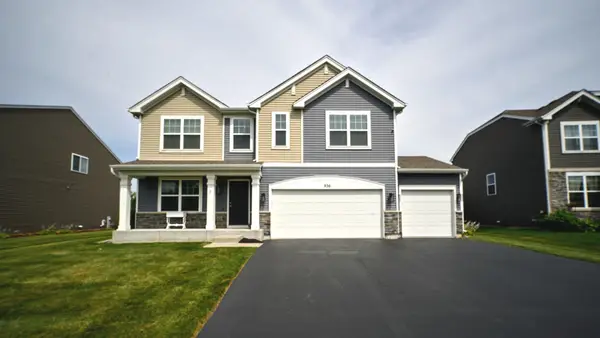 936 Wildwood Drive, Pingree Grove, IL 60140
