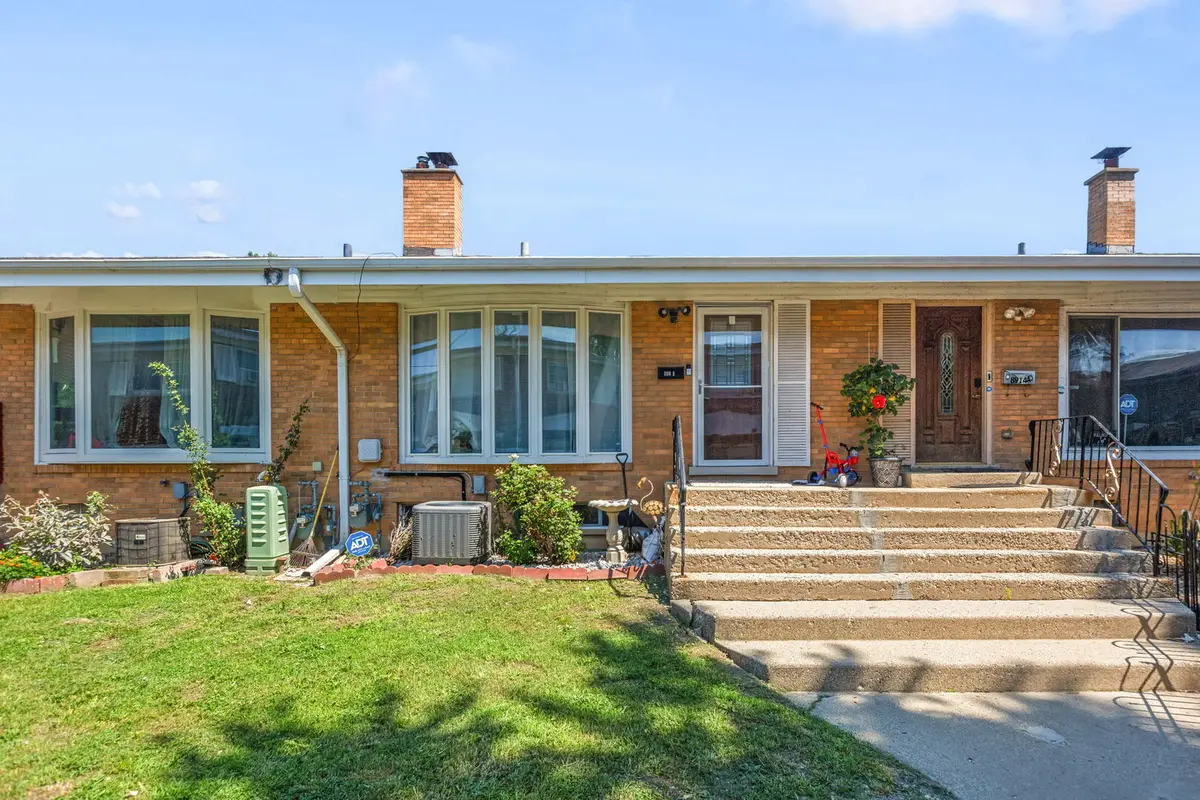 8914 Robin Drive #B, Des Plaines, IL 60016 - #1