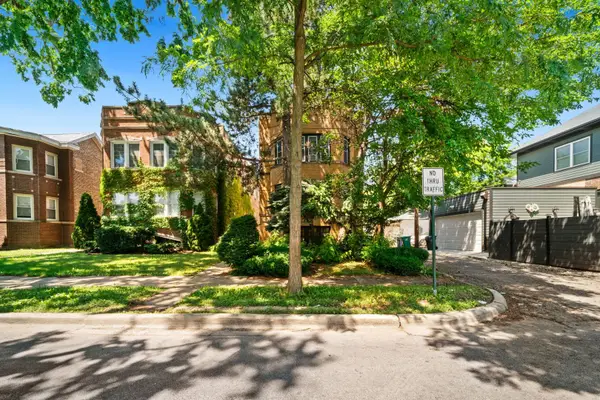 1428 N Austin Boulevard, Oak Park, IL 60302