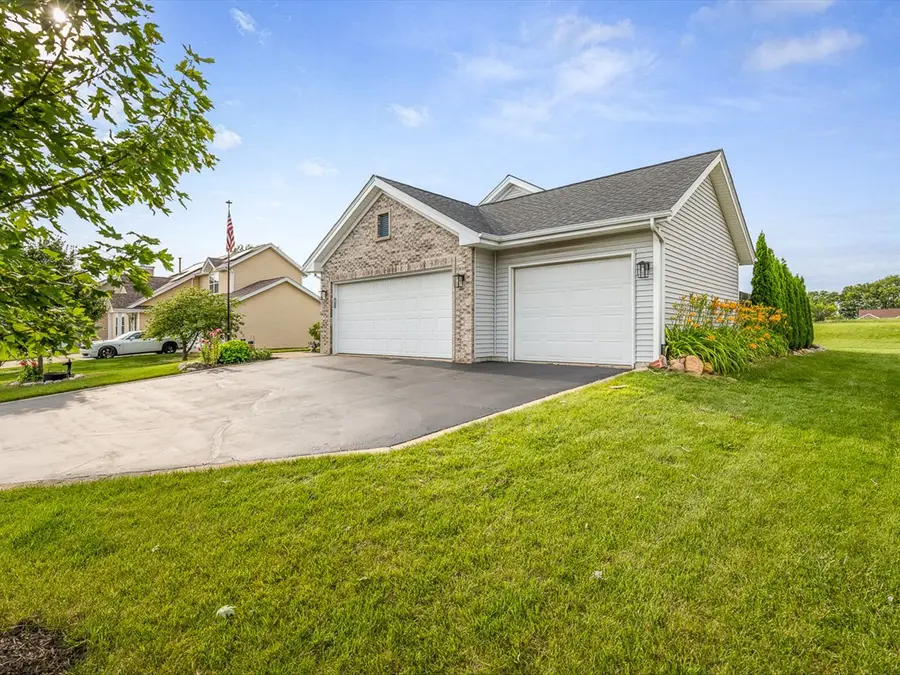 12399 Barberry Drive, Winnebago, IL 61088 - #2