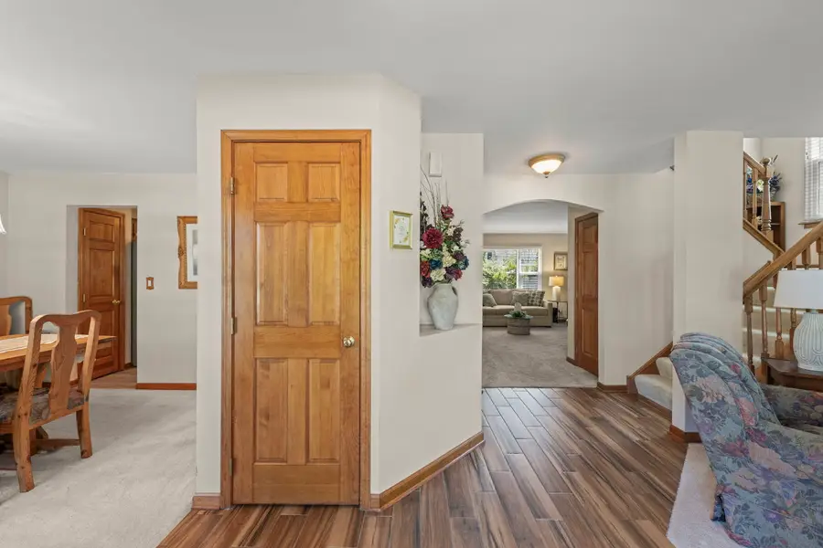 571 Lakeview Drive, Oswego, IL 60543 - #3