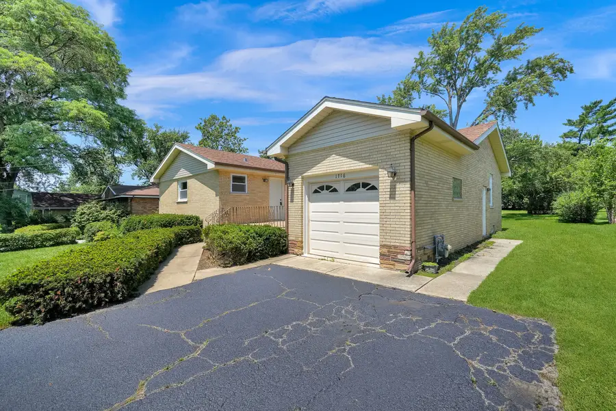 1716 Idlewild Lane, Homewood, IL 60430 - #3