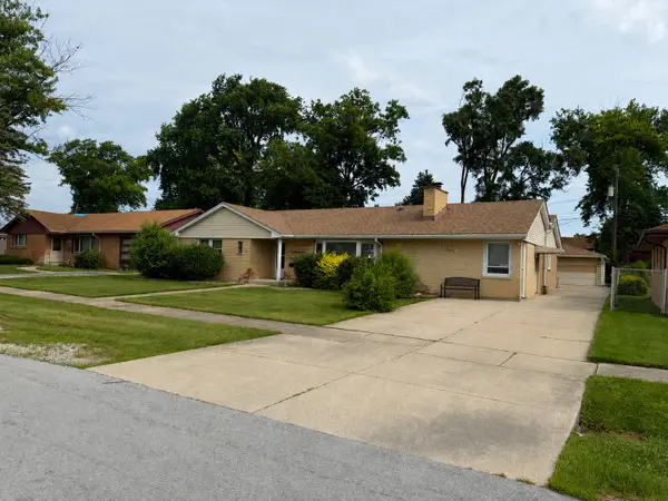 6926 W 115th Place, Worth, IL 60482