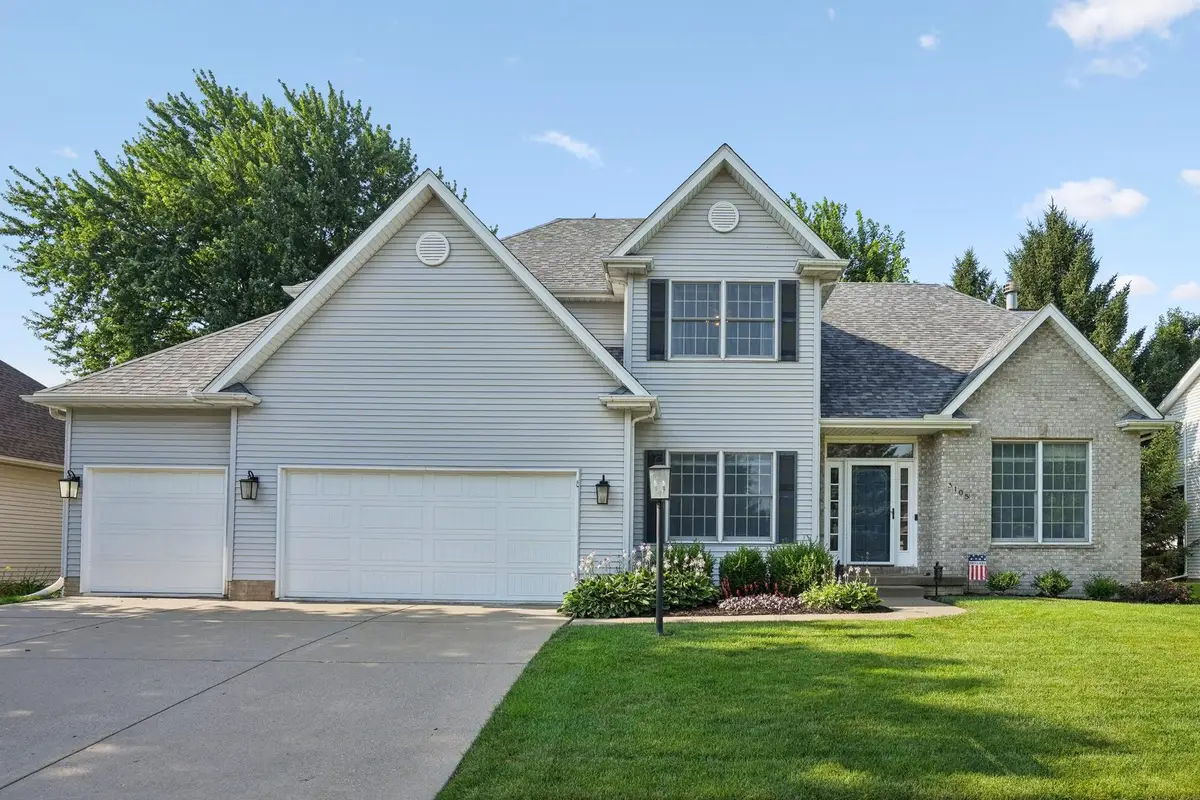 3105 48th Avenue, Bettendorf, IA 52722 - #1